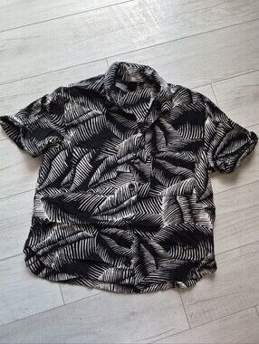 VOLCOM Girls Can't Be Tamed Palm Button Shirt